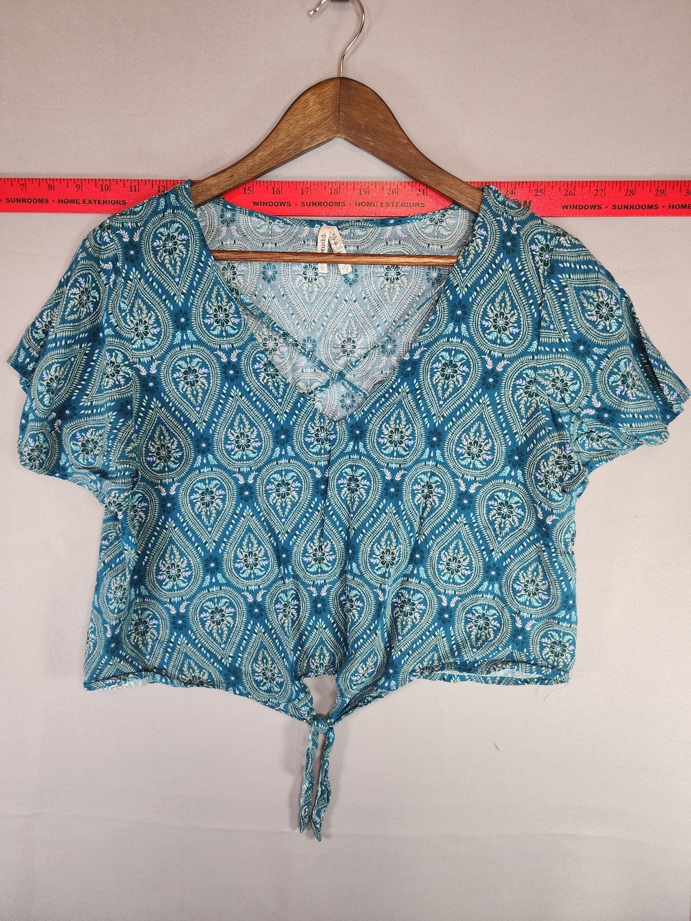 Mudd Teal Paisley Criss Cross Tie-Front V-Neck Crop Top